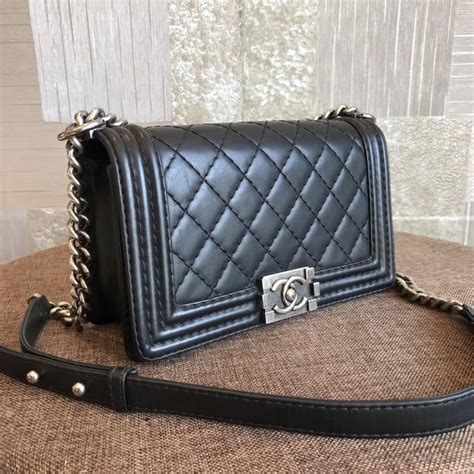 chanel le boy tote